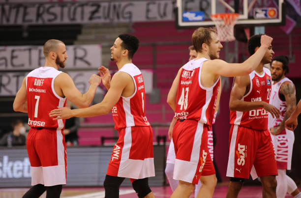 淡化压力的 淡化压力的