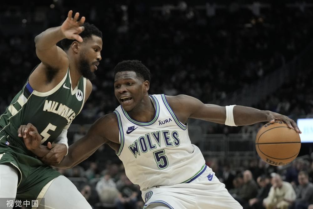 也与曼联近 也与曼联近