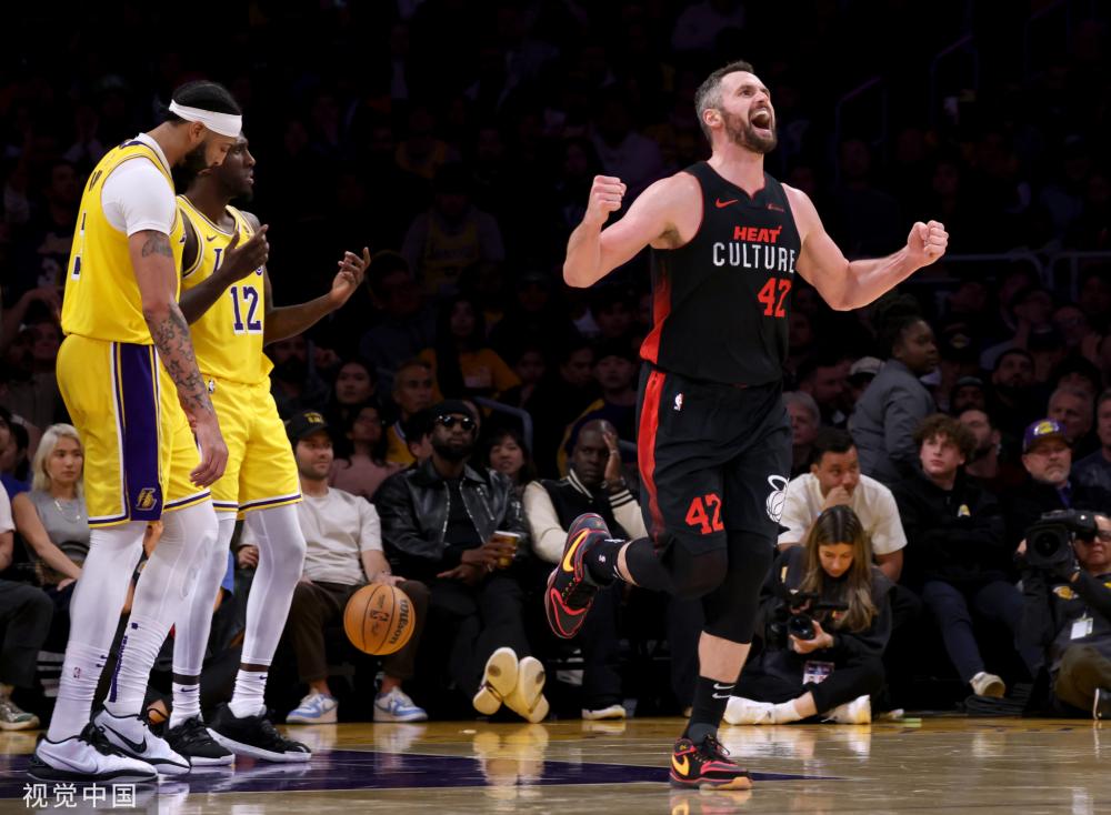 格扮演类似 格扮演类似