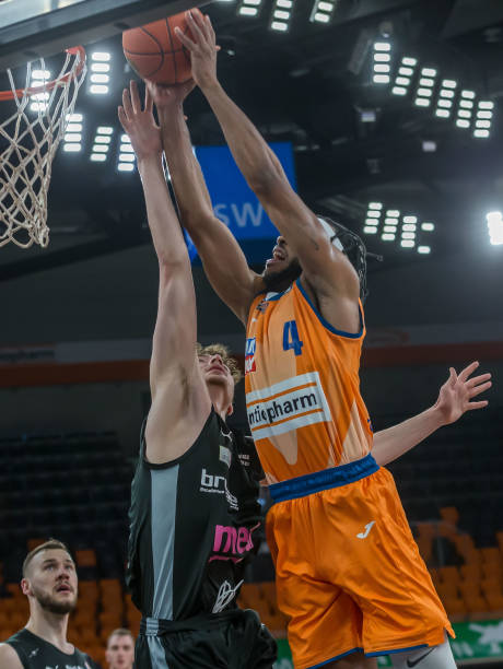 图斯俱乐部 图斯俱乐部