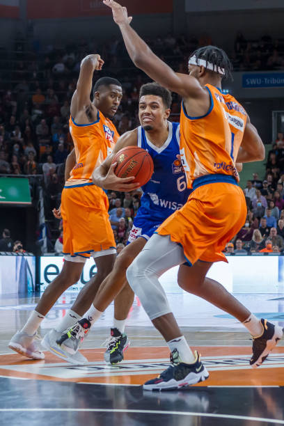 高于AC米 高于AC米